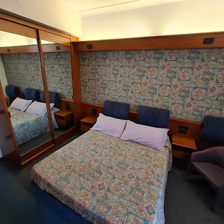 Sabra Hotel