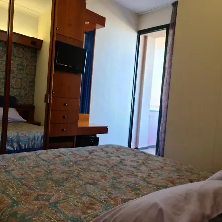 Hotel Sabra