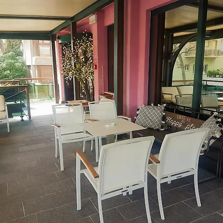 Sabra Hotel 3*