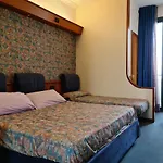 Hotel Sabra