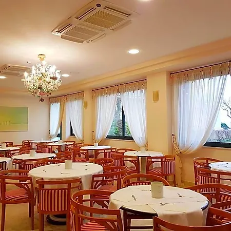 萨布拉酒店